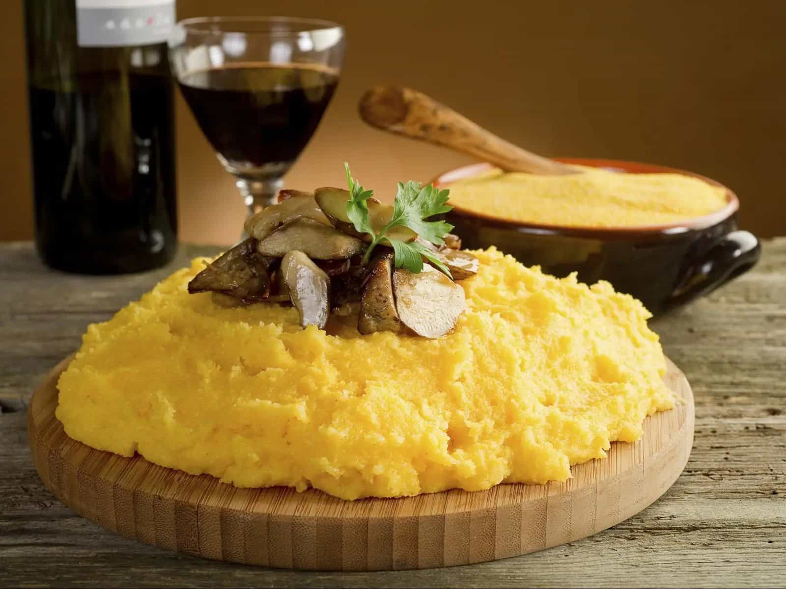 Polenta, tra i più antichi piatti cotti dell'umanità