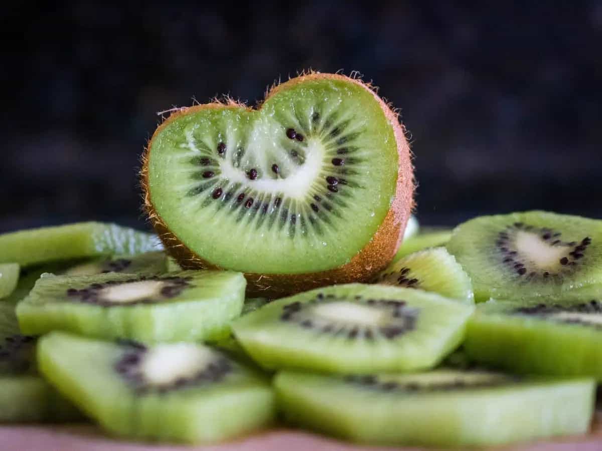 Kiwi in gravidanza: proprietà e benefici