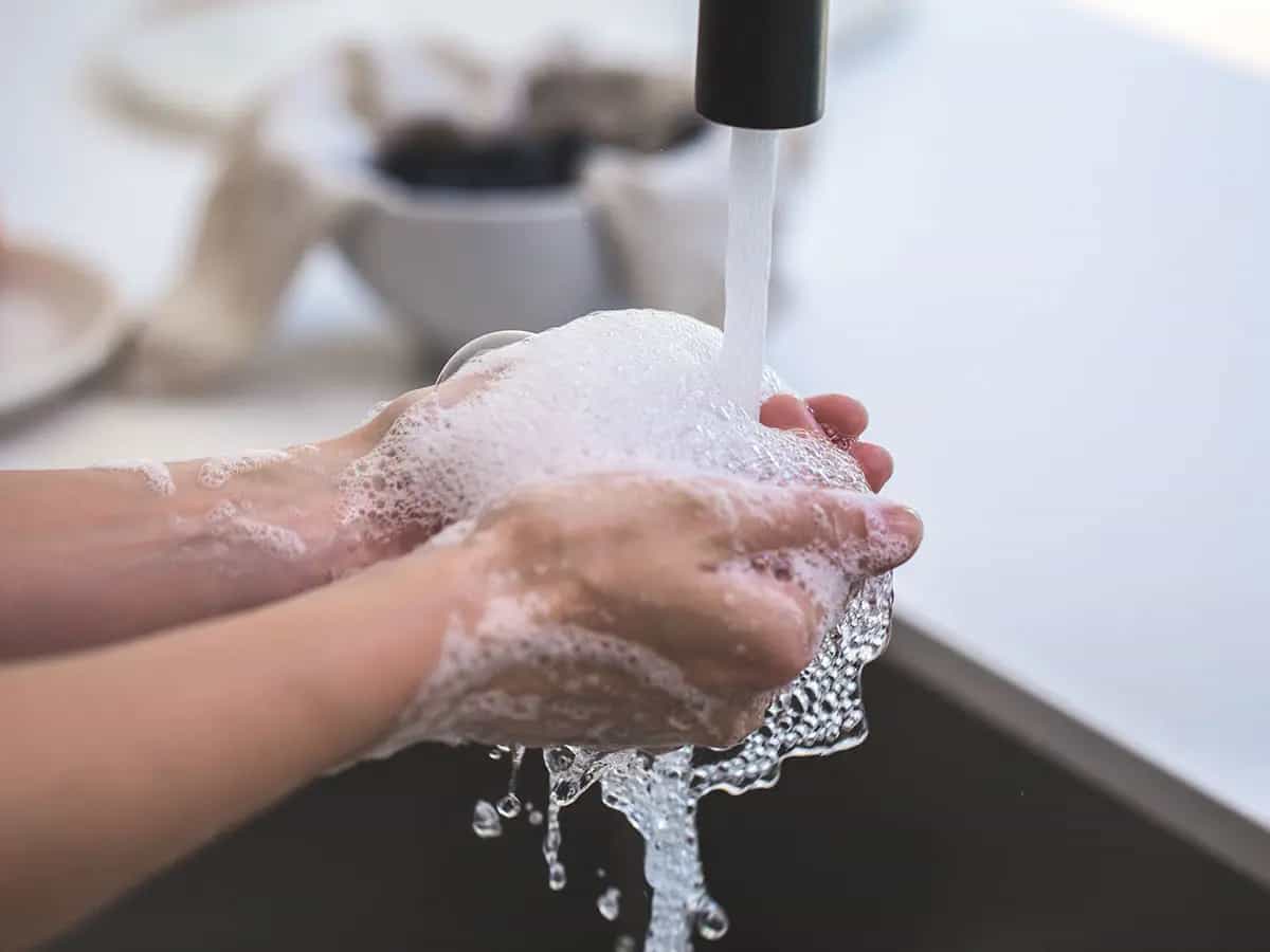 Come fa il sapone a eliminare il Coronavirus