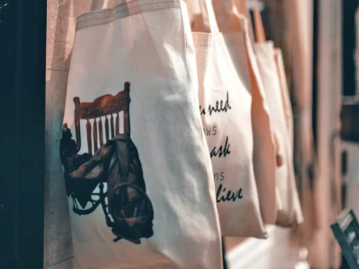 Le tote bag inquinano l'ambiente