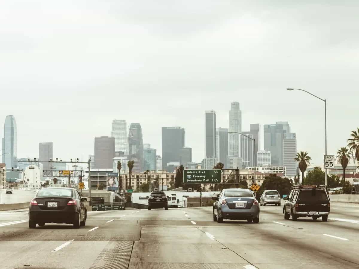 california auto benzina 2035